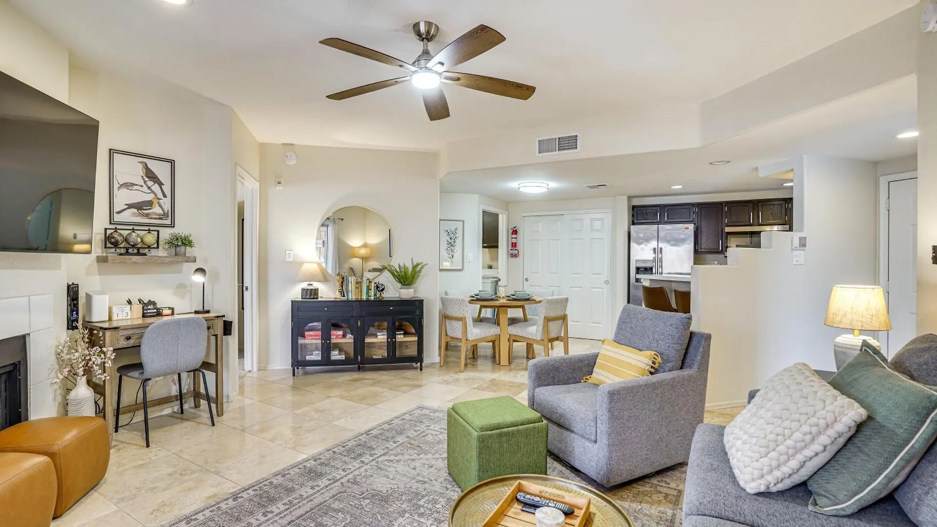 Family-Friendly Condo With Pool Access In Phoenix! 0*, Phoenix